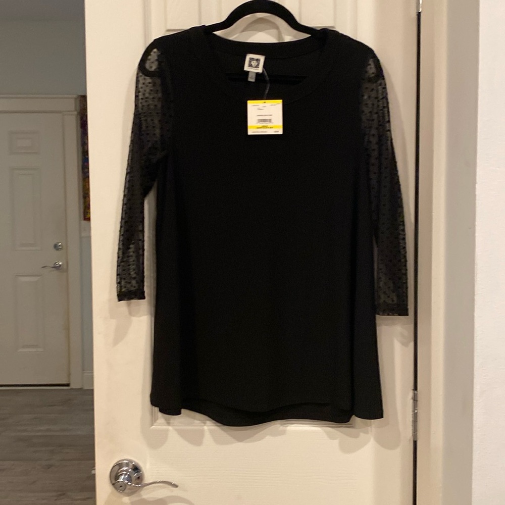 Anne Kline blouse with sheer sleeves size medium in black, loose fit